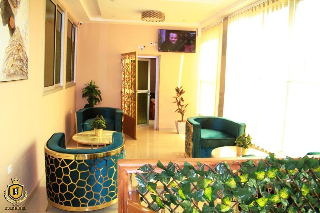 Gold Hotel Bafang Exterior photo
