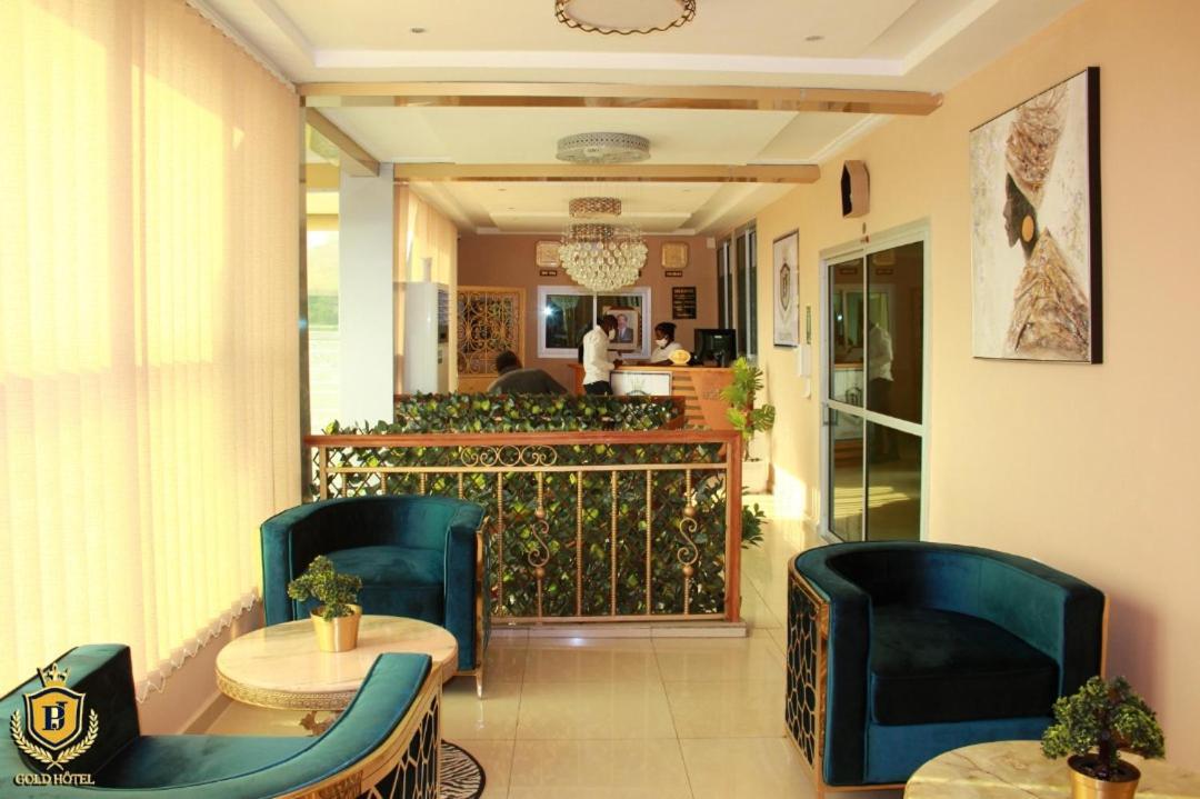 Gold Hotel Bafang Exterior photo
